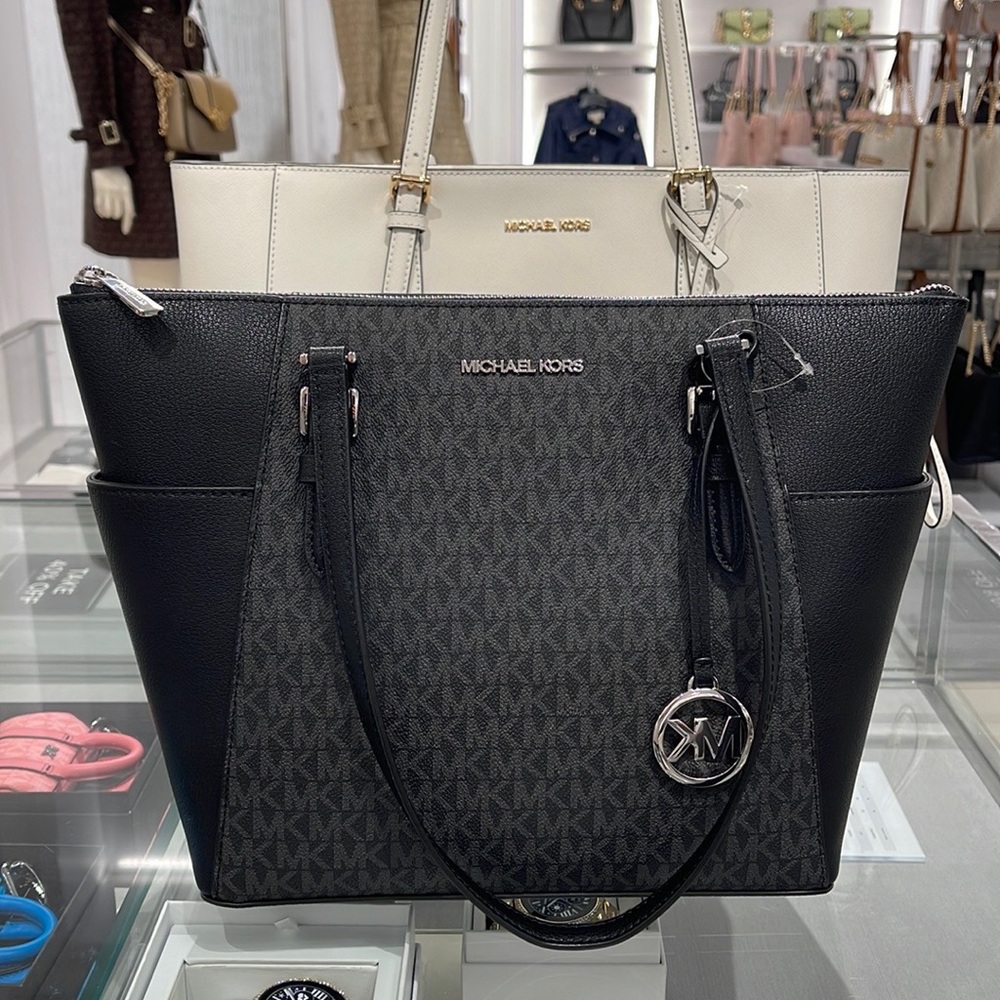 MICHAEL KORS CHARLOTTE LARGE TOP ZIP Tote bag   
Black Signature - Picture 14 of 16